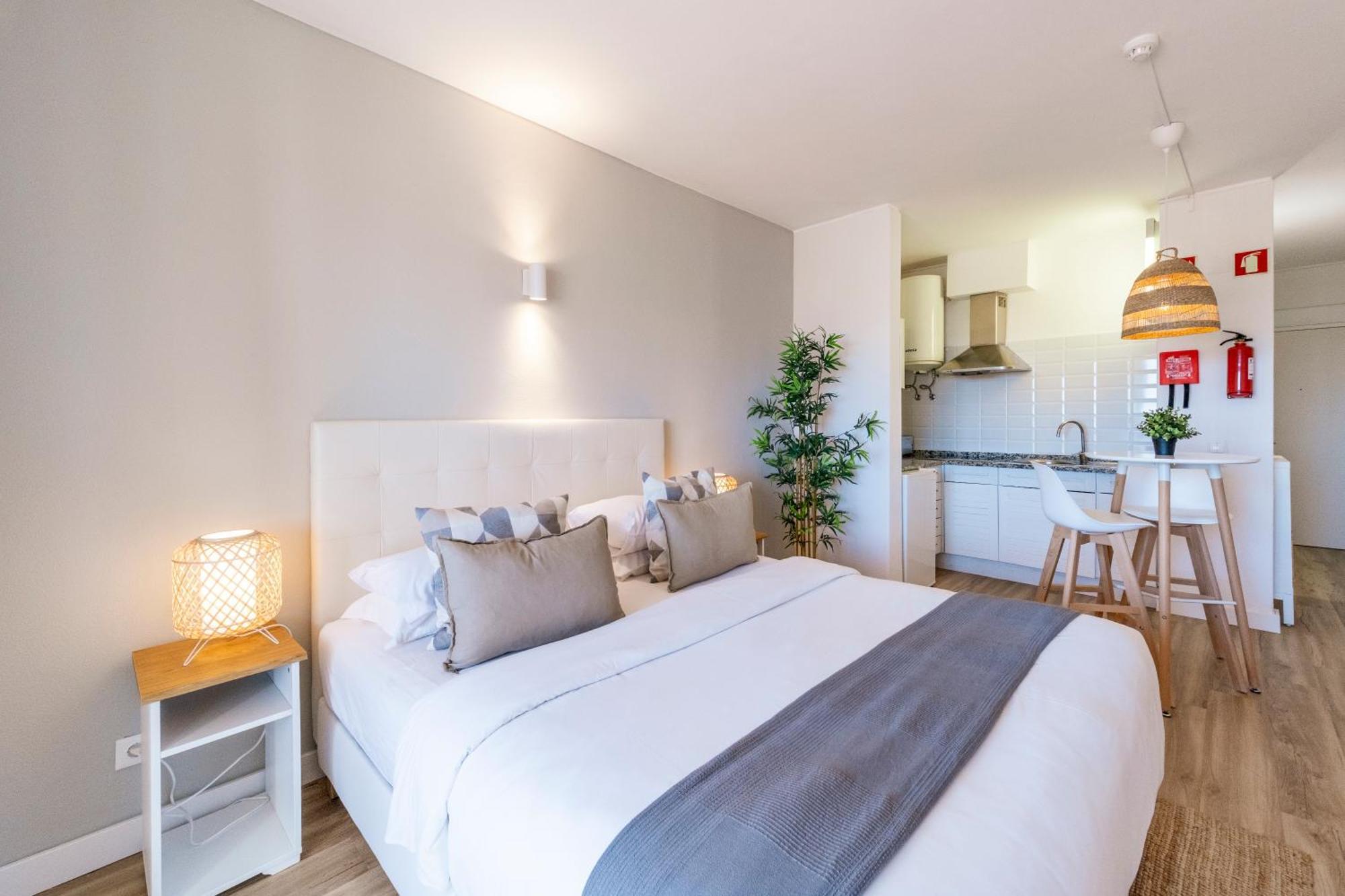 Torre Alta Apartments ลากอส ภายนอก รูปภาพ