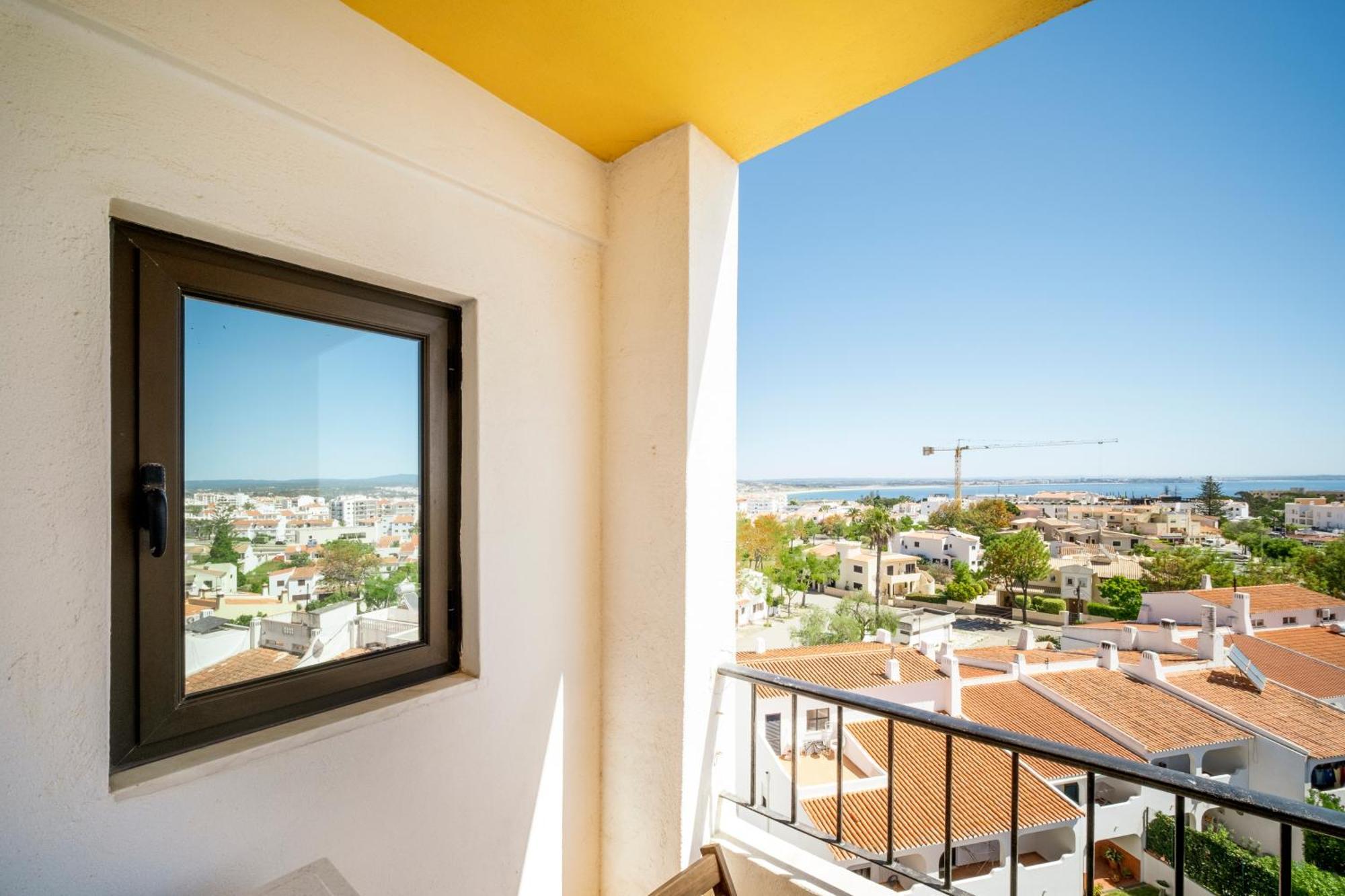 Torre Alta Apartments ลากอส ภายนอก รูปภาพ
